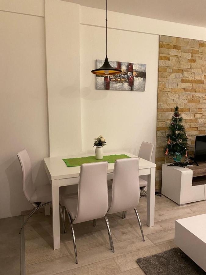 Milmari Apartman P03 카파오닉 외부 사진